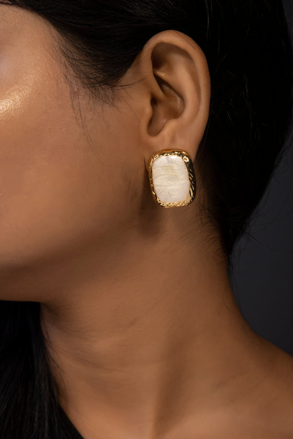Dusky Pearl Top Style Earrings