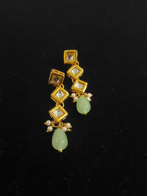 Green Kundan Necklace set with Beads and matching Earrings BSJ-54
